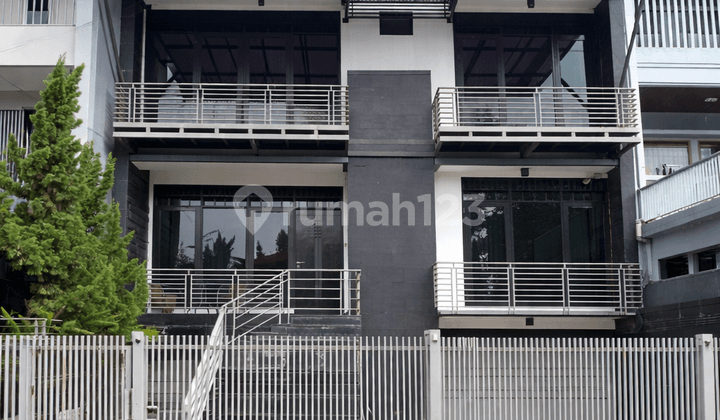 Rumah Tanpa Perantara Full Furnish di Perumahan Puri Syailendra Lokasi Strategis Dekat dengan Akses Toll