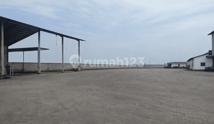 Lahan Industri & Pool Armada 5.000 M² - Listrik 66.000 Watt, Sampal, bisa Akses Masuk Truk Besar