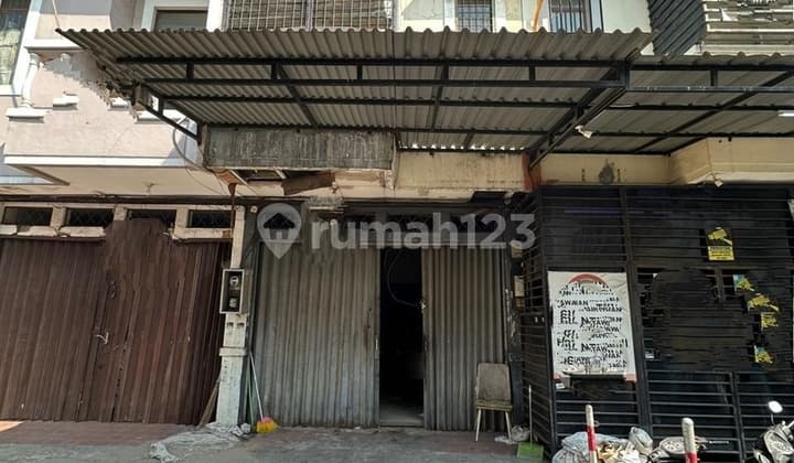 3-Story Ready-to-Use Shop House at Affordable Price in Taman Palem Lestari
