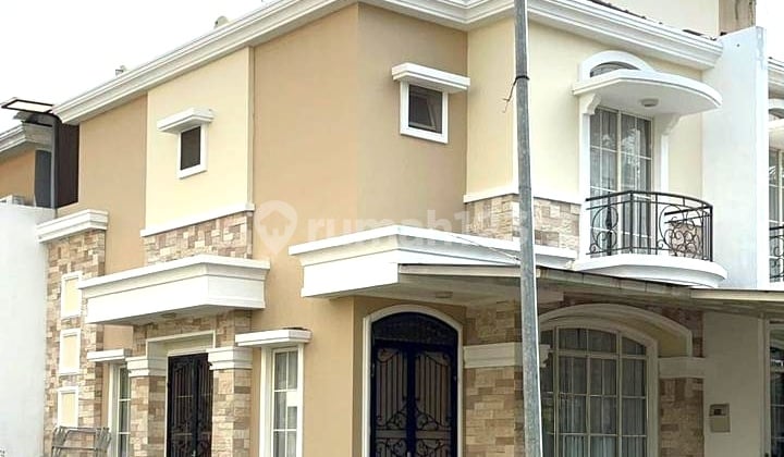 Dijual Rumah Green Lake City Europe View Danau Hook Cantik Murah