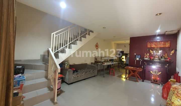 Rumah Bagus Jalan Lega 4.5X17m² Taman Surya