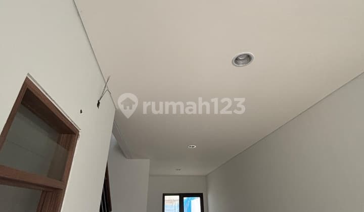 Rumah Baru Minimalis Modern Lingkungan Asri Taman Surya 5