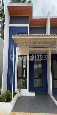 Rumah 2 Lantai Dekat Area Perkantoran Di Sentul