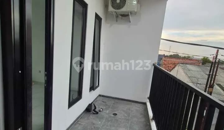 Rumah Redy Siap Huni 2 Lantai Akses Dekat LRT Dijln Harjamukti Cimanggis Depok