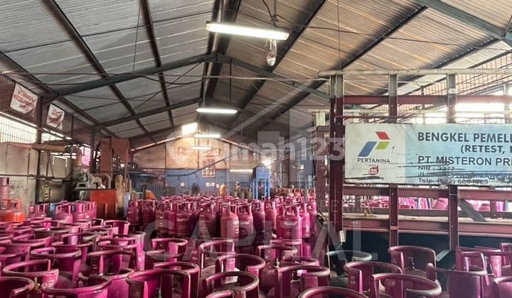 Ready-to-Use Warehouse on Jalan Industri Cimareme Bandung