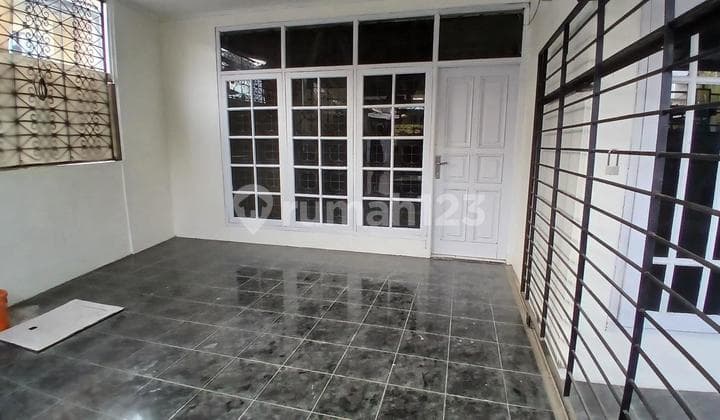 Rumah Siap huni Cibolerang Bandung nyaman murah