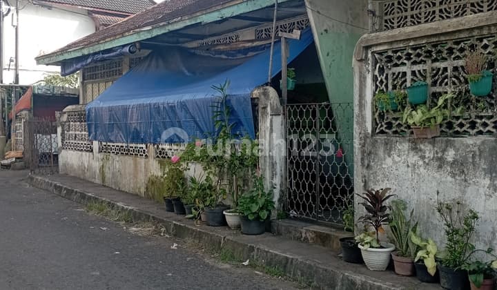 Tanah Dan Bangunan Di Kawasan Pasar Pathuk Malioboro Yogyakarta