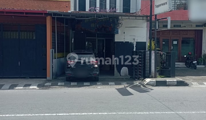 Ruko 2 Lantai Strategis Dijalan Godean Km 6 Nogotirto Gamping Sleman
