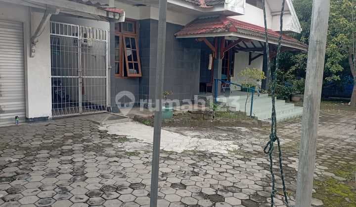 RUMAH TINGGAL 7 KAMAR DI JALAN KADIROJO DEKAT CANDI SAMBISARI