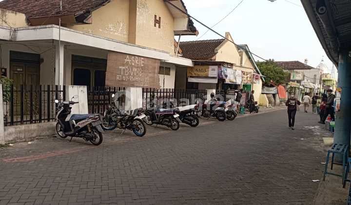 Miliki Rumah Kost 18 Kamar Tidur Lokasi Dekat Transmart, Caturtunggal, Depok, Sleman