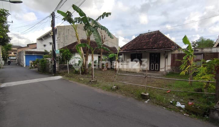 Tanah Luas di Tengah Kota Jogjakarta