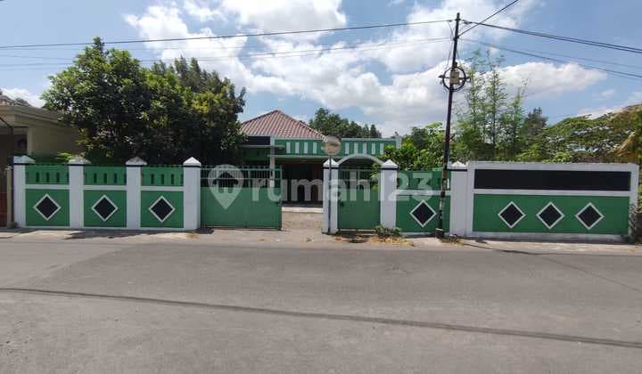 Residential House 488 Square Meters Location Near Sambisari Temple Purwomartani Kalasan Sleman