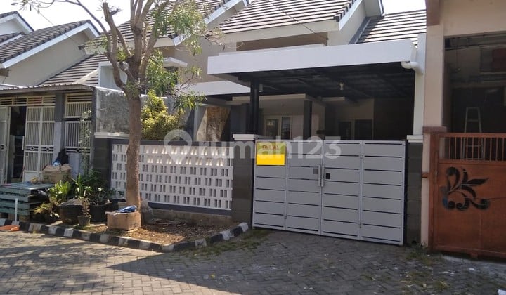 Rumah Dekat Bandara Juanda Berada di Perum Safira Stone Resort Sidoarjo