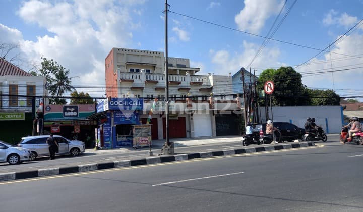 Ruko 3 Lantai Cocok untuk Klinik, Resto, Kantor di Jl. Solo KM 13