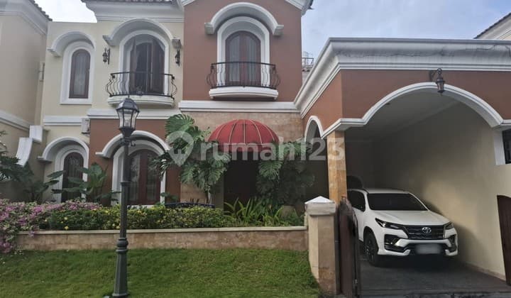 Rumah Mewah Full Furnish Di Casa Grande Dekat Upn, Ugm, Seturan.