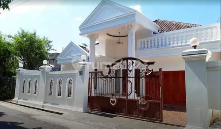 Rumah Mewah Strategis untuk Kantor di Palagan Km7 Dekat Hyatt