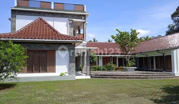 Dijual Bangunan Strategis Di Kawasan Wisata Kaliurang - Cocok untuk Cafe / Resto