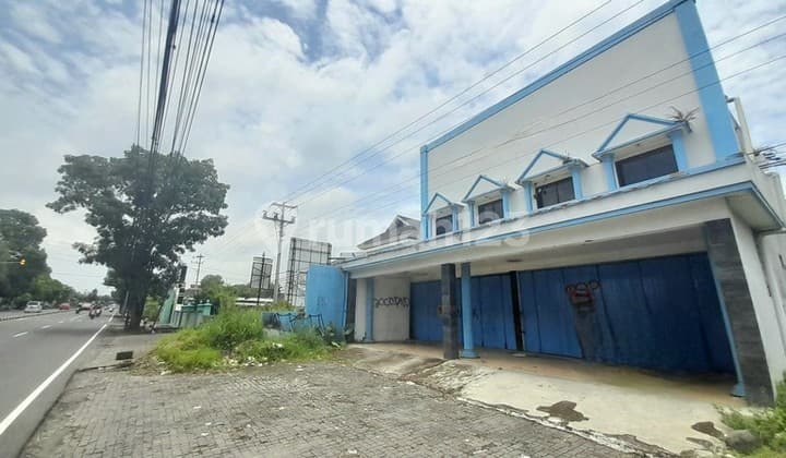 Ruko 2 Lantai Lokasi Strategis di Jalan Raya Magelang Dekat Ugm