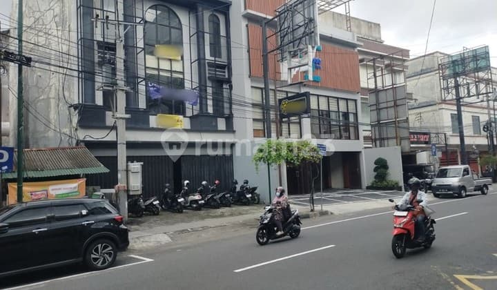 Ruko 3.5 Lantai di Kawasan Bisnis Sagan, Terban, Gondokusuman