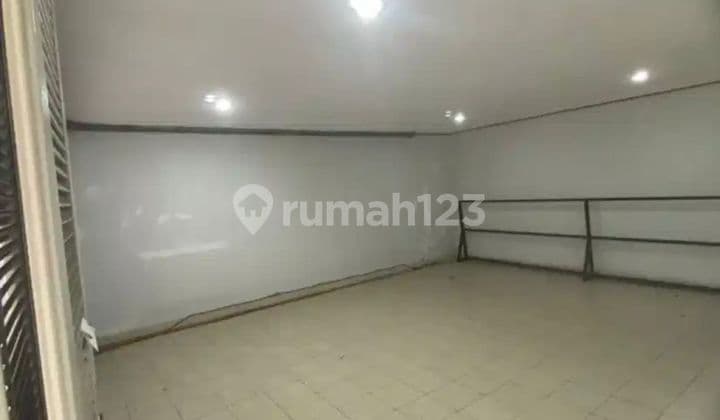 Rumah Minimalis Modern Lokasi di Setra Duta