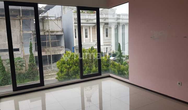 rumah super limites di cluster exclusive singgasana
