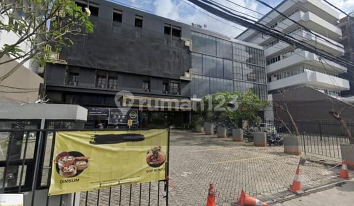 Dijual Gedung Ex Karaoke Jalan Arjuna Utara Selatan Grogol
