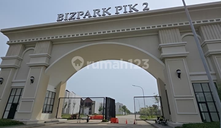 Dijual Cepat Gudang Langka Gandeng Bizpark Pik 2