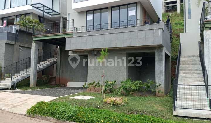 Villa Cantik Lux Ada Jolam Renang Kawasan Dago Utara