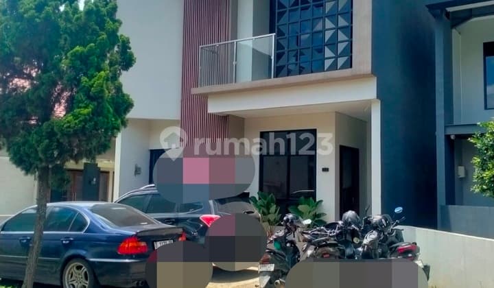 Rumah Baru Gress Siap Huni di Kawasan Premium Singgasana