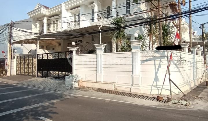 Disewakan rumah bagus siap huni at Duren tiga Jaksel