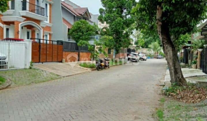 Rumah 2lanta di perum kencan loka BSD serpong