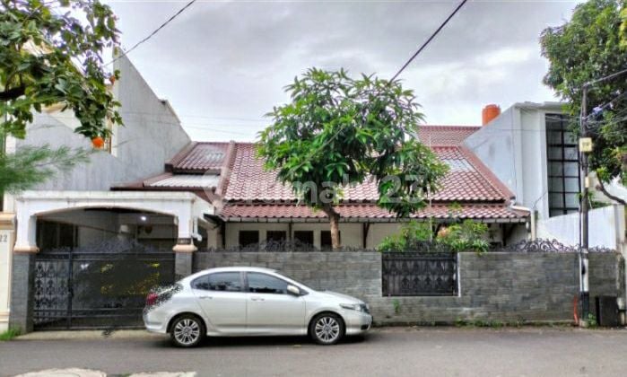 DI jual rumah 1 lantai melalui LELANG AS IS DI JL.GANDARIA JAKSEL di JL.TAMan GANDARIA kav no.20jaksel