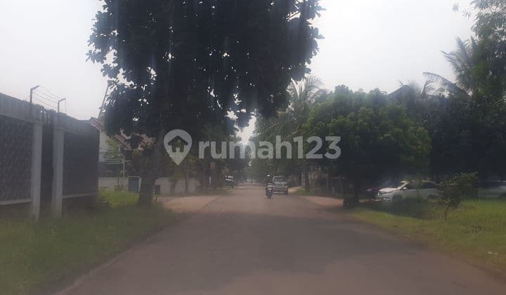 Di jual rumah 2 lantai melalui Lelang As Is di Cluster Kencana Loka jl. Rajawali 2