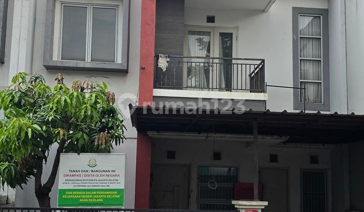 Di Jual Rumah.2 Lantai.dengan Cara Lelang Negara Dengan Cara Pembayaran.chas Leras Dan.apa Adanya di Jl. Taman Buah Boulevard no. 20, Larangan Utara, Larangan, Kota Tangerang, Banten, Indonesia, Larangan