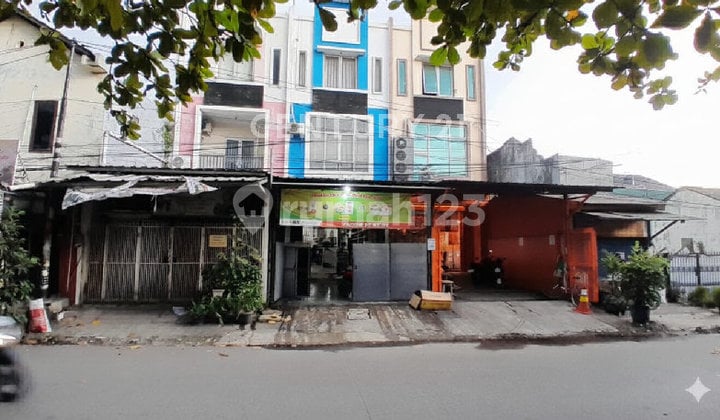 For Sale or Rent Shop House by Main Road, in Perumnas 1 West Bekasi