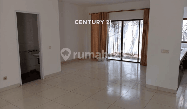 Nice 2-Story House Inside JGC Cakung Cluster, East Jakarta