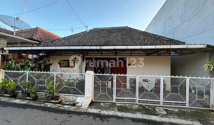 Strategis Dekat Balai Kota Batu Tanah Luas Siap Huni