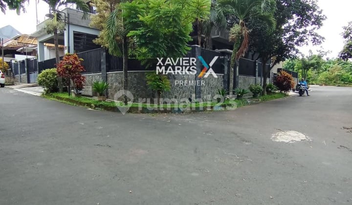 Rumah Hook 2 Lantai Full Furnish Di Area Elite Puncak Dieng Mlg