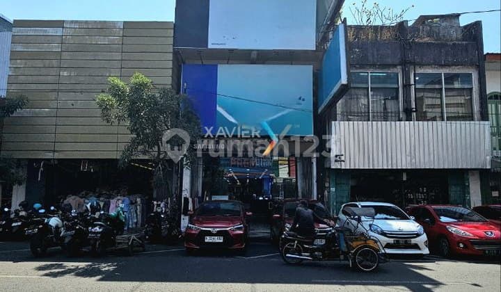 Strategic Rare Shop House in the Heart of Big Market Malang Ready to Use
