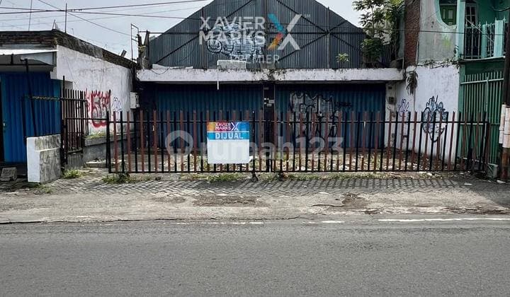 Rumah Usaha Strategis Nol Jalan Besar Kota Malang Siap Pakai