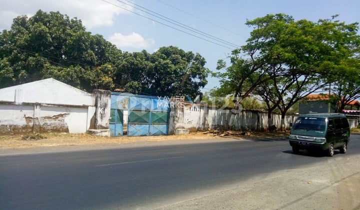 Warehouse Plus Large Land in Purwosari Pasuruan Ready to Use