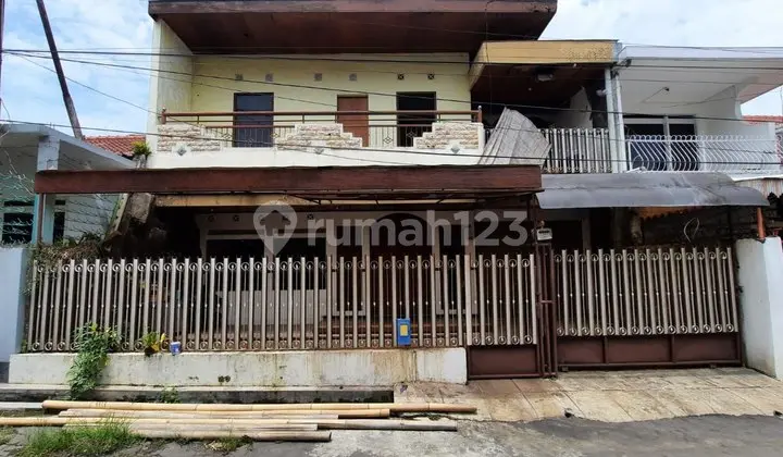 Rumah Terawat 2 Lantai Siap Huni Di Tidar Malang Strategis