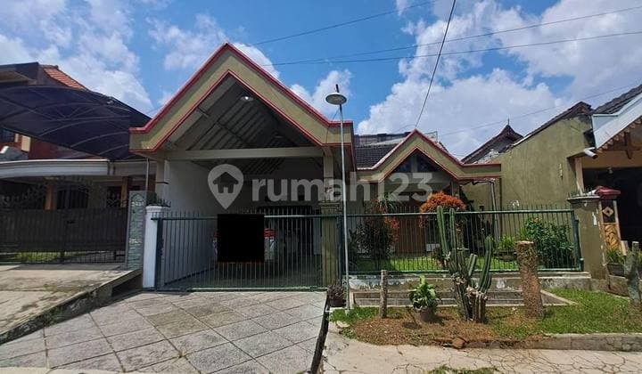 House for Sale, Spacious, Affordable Price in Tidar Atas, Malang, Move-In Ready