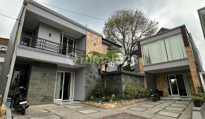 Villa Cantik View Kota Batu Pegunungan Ada Kolam Renang Pribadi