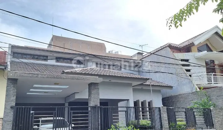 Rumah Tenggilis Tengah Surabaya Murah Nat.a010