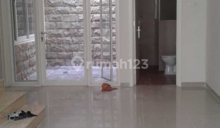 Rumah Mulyosari Surabaya Murah Nat.a017