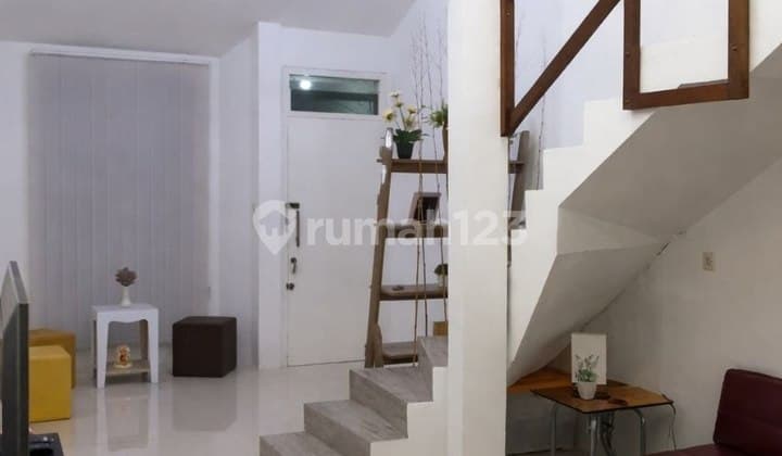 Rumah Barata Jaya Surabaya Murah Gandeng Nat.a010