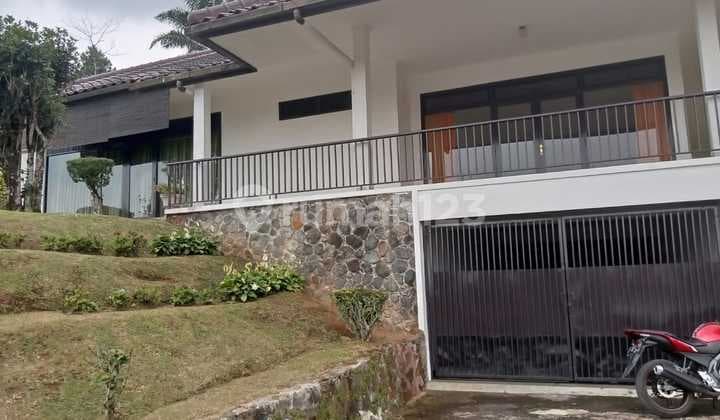 Jual Villa Cantik Dekat Kentucky Cisarua