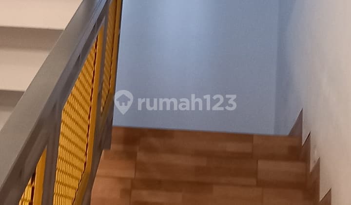 Jual Rumah.baru Renov Hook Rapi