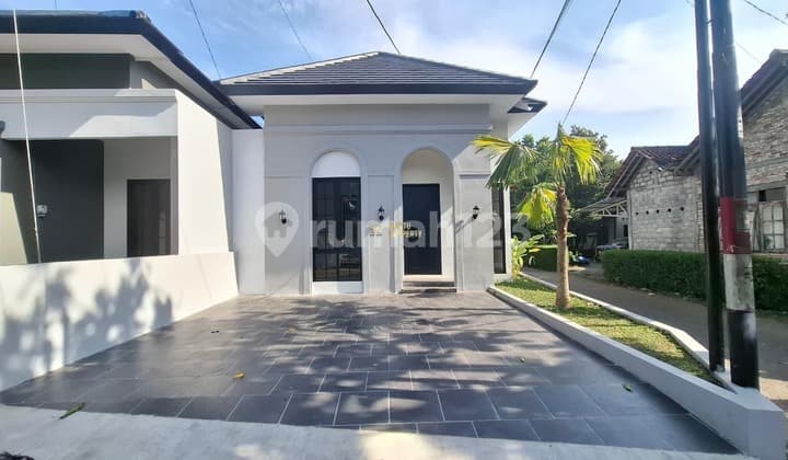 New Ready-to-Occupy House in Hook Position Near Bantul Road KM 6